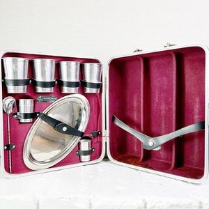 VINTAGE EXECUTAIR 707 Travel Bar Bartender Set MCM Portable Bar